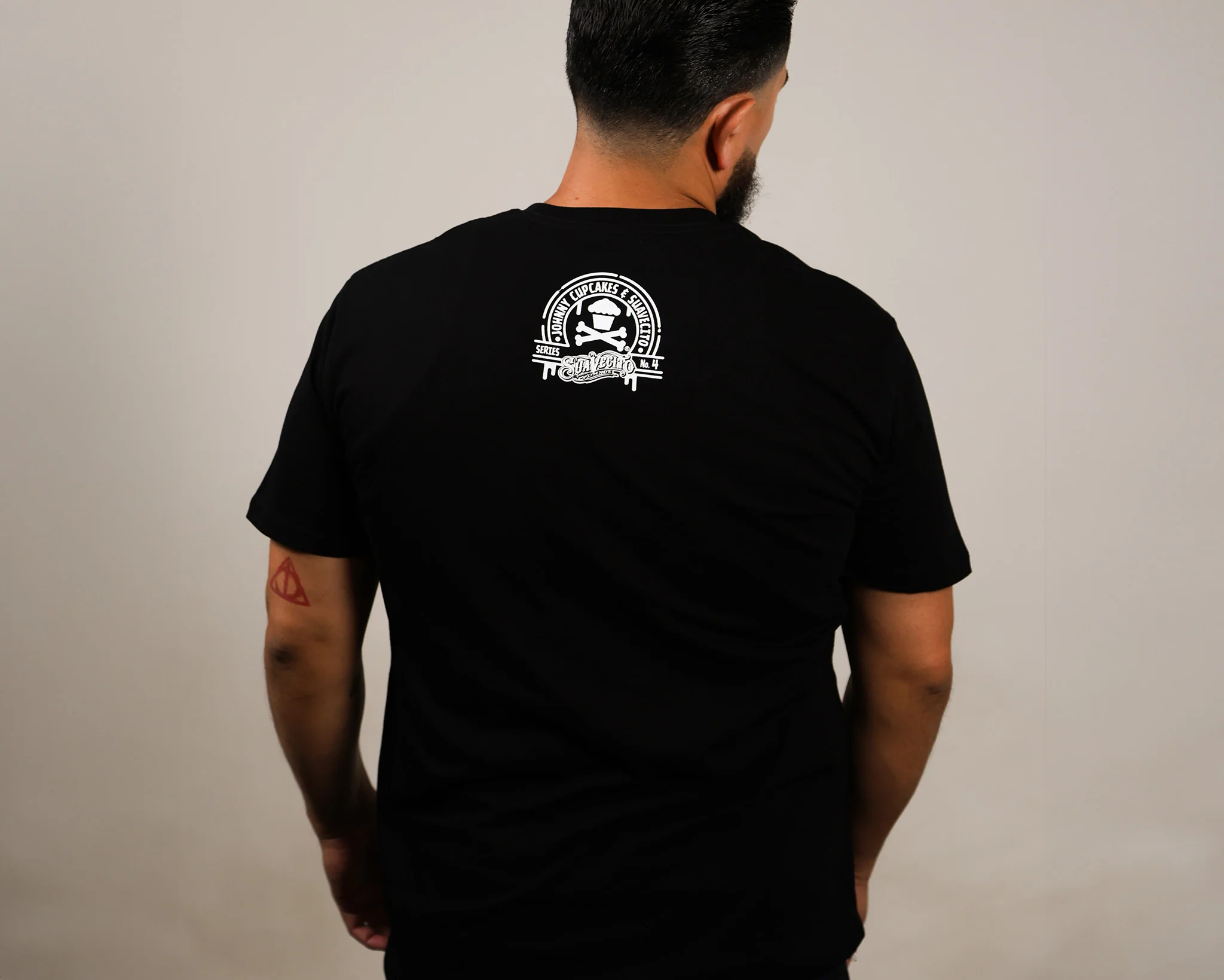 Stayin Strong Tee - Image 4